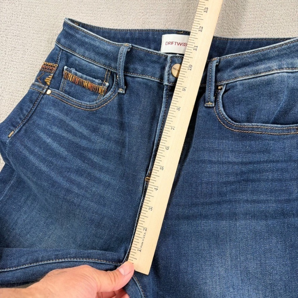 Driftwood Violet Embroidered Floral Flare Jeans in Blue Wash Women 26 High Rise - Picture 10 of 11